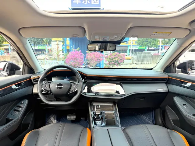 Dongfeng Yixuan MAX — Фото автомобиля 17