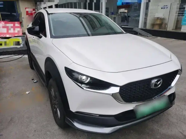 Mazda CX-30 EV — Фото автомобиля 3