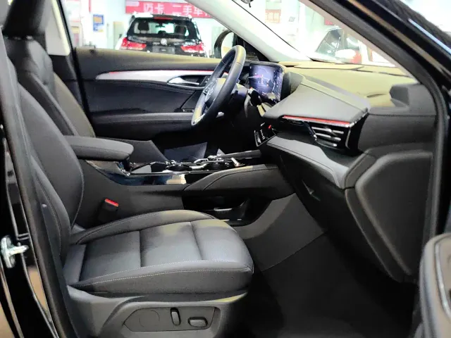 Buick Envision S — Фото автомобиля 10