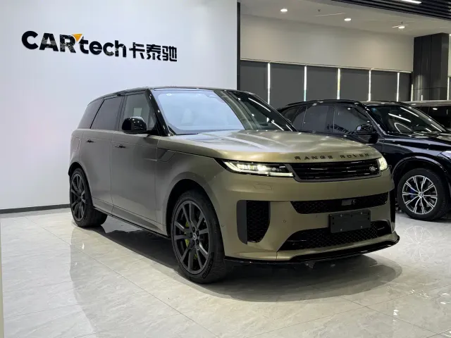 Land Rover Range Rover Sport — Фото автомобиля 3