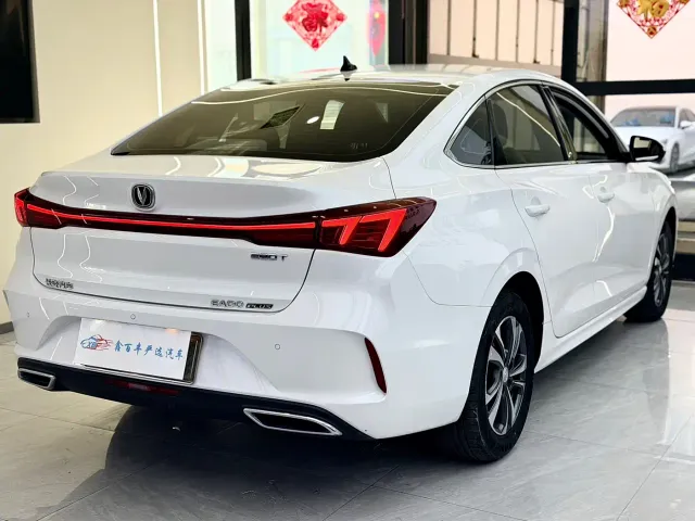 Changan Eado — Фото автомобиля 10