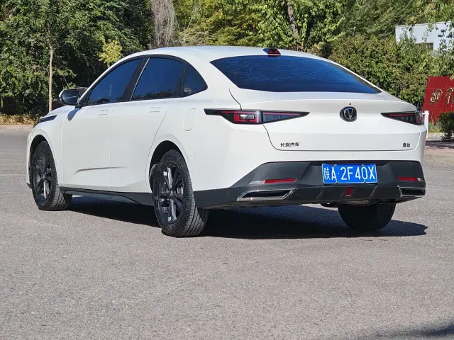 Changan Lamore — Фото автомобиля 8