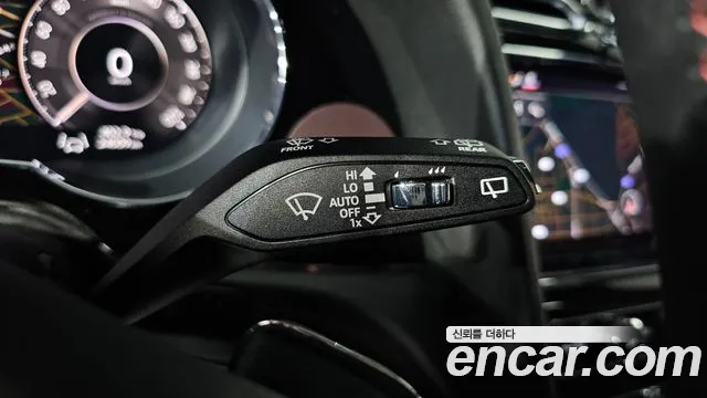Bentley Bentayga Bentayga 4.0 V8 Base — Фото автомобиля 16