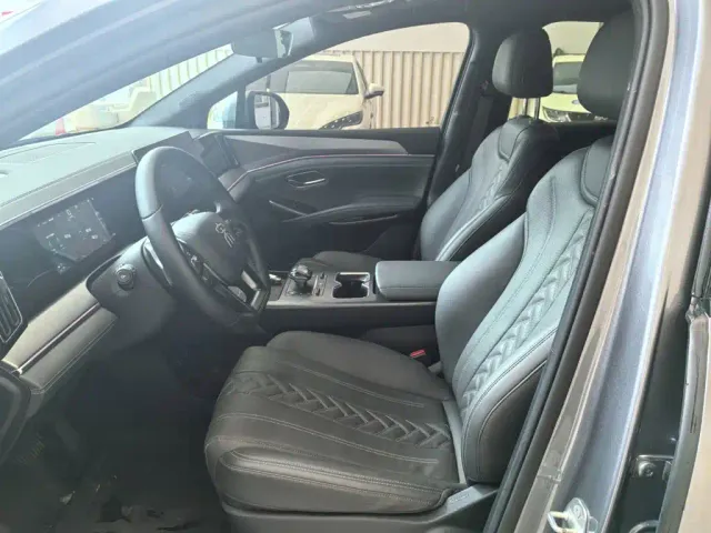 BYD Song L DM-i — Фото автомобиля 7