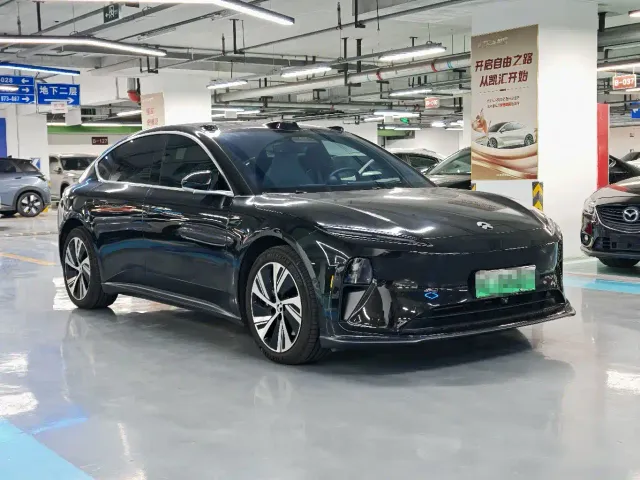 Nio ET5 — Фото автомобиля 2