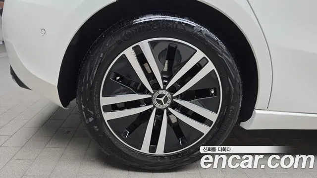 Mercedes-Benz A-Class W177 — Фото автомобиля 5