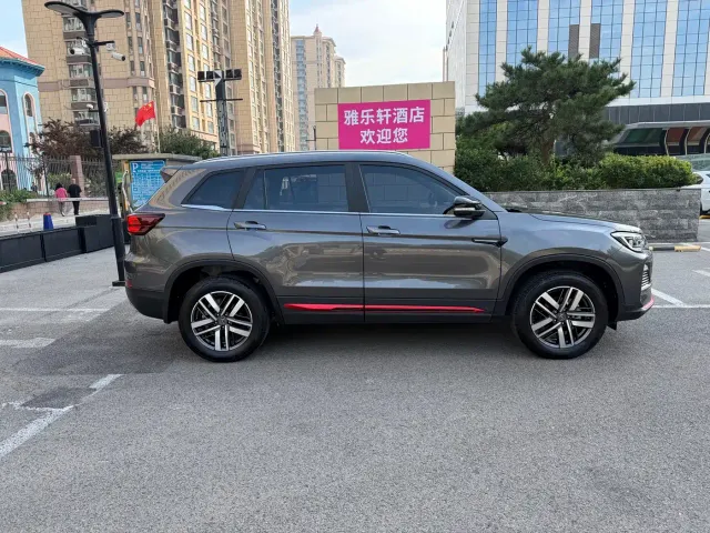 Changan CS75 — Фото автомобиля 9