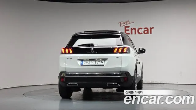 Peugeot 3008 — Фото автомобиля 4
