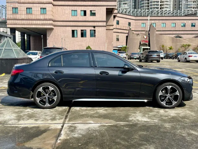 Mercedes-Benz C-Class — Фото автомобиля 30