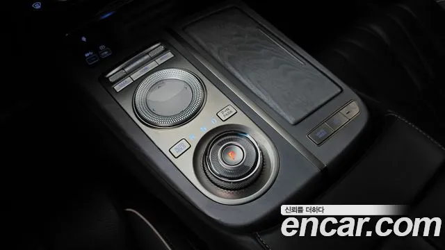 Genesis G80 RG3 — Фото автомобиля 12