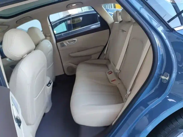 Shangjie SUV — Фото автомобиля 16