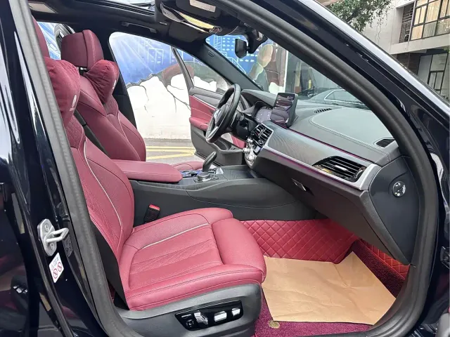 BMW 5 Series — Фото автомобиля 13