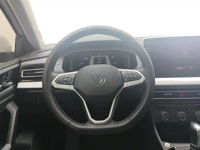 Volkswagen Lavida — Фото автомобиля 14