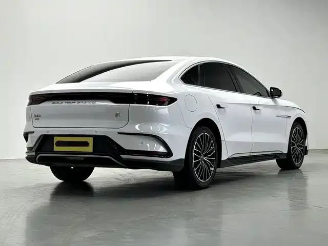 BYD Han — Фото автомобиля 9