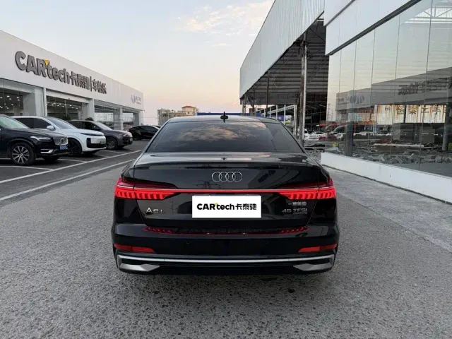 Audi A6L — Фото автомобиля 10