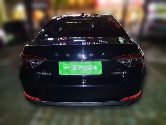 Skoda Superb — Фото автомобиля 3