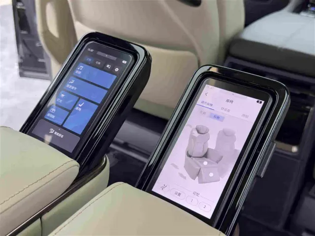 Toyota Alphard — Фото автомобиля 14