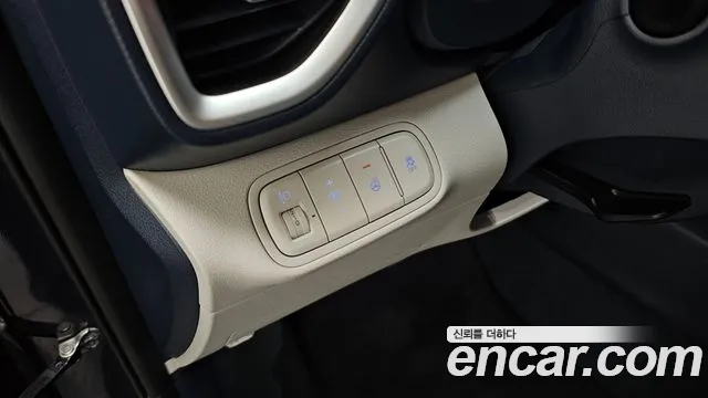 Hyundai Venue — Фото автомобиля 25