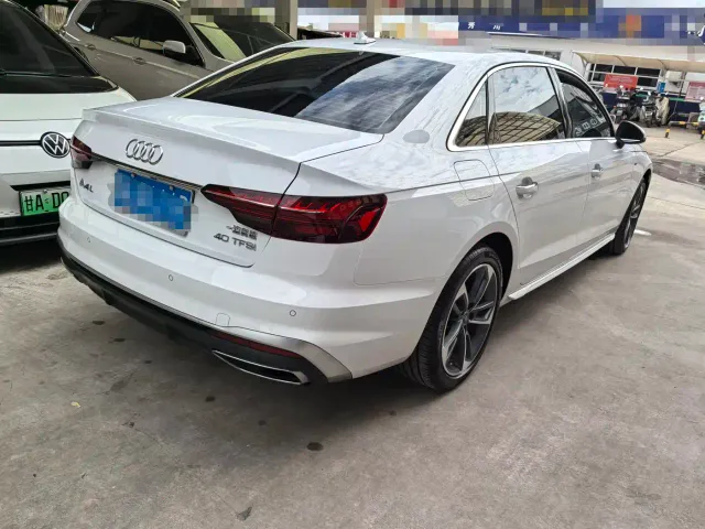 Audi A4L — Фото автомобиля 6