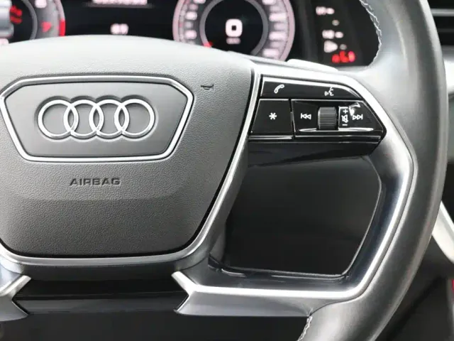 Audi A7L — Фото автомобиля 17