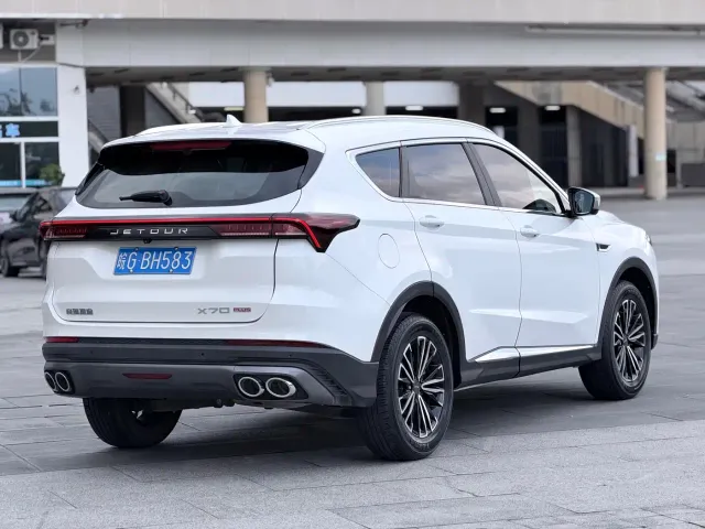 Jetour X70 Plus — Фото автомобиля 4