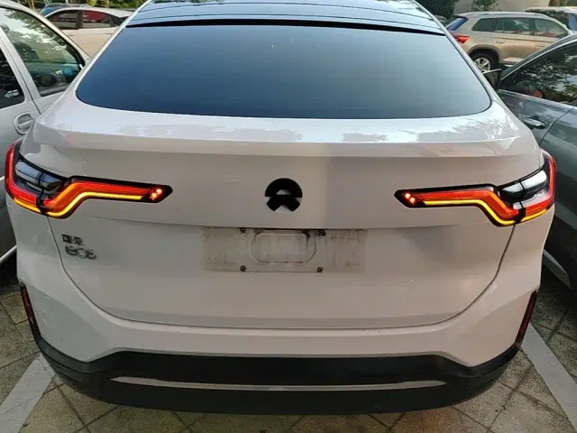 Nio EC6 — Фото автомобиля 5