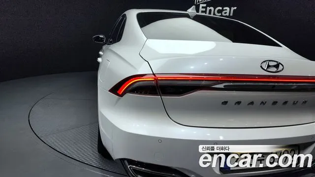 Hyundai Grandeur Новый Grandeur IG — Фото автомобиля 23