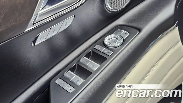 Genesis GV80 — Фото автомобиля 23
