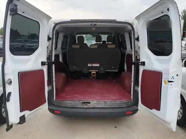 Ford Transit 2019 2.0T Gasoline Multi-Purpose Commercial Vehicle Short Wheelbase Low Roof 6-Seater China VI — Фото автомобиля 18