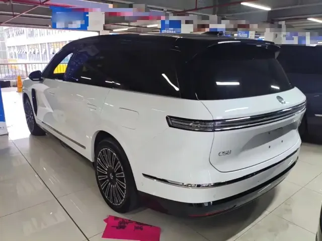 NIO NIO ES8 2025 Model 6-Seat Executive Luxury Edition — Фото автомобиля 4