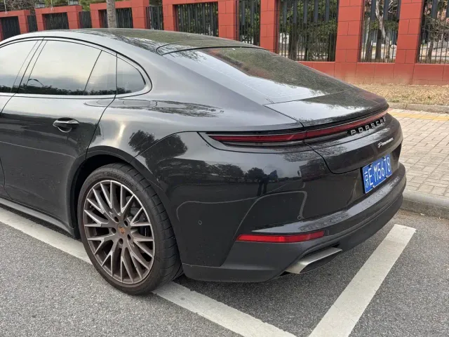 Porsche Panamera — Фото автомобиля 5