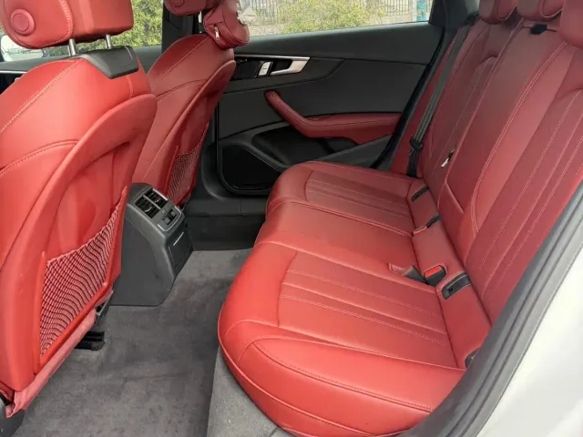 Audi Audi A4L 2024 40 TFSI Luxury Dynamic — Фото автомобиля 8