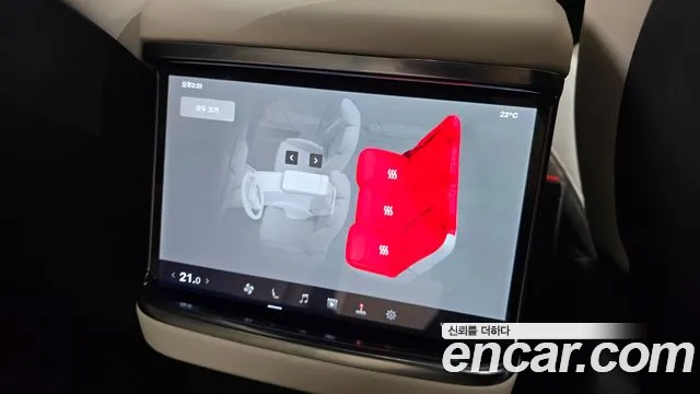 Tesla Model X — Фото автомобиля 27