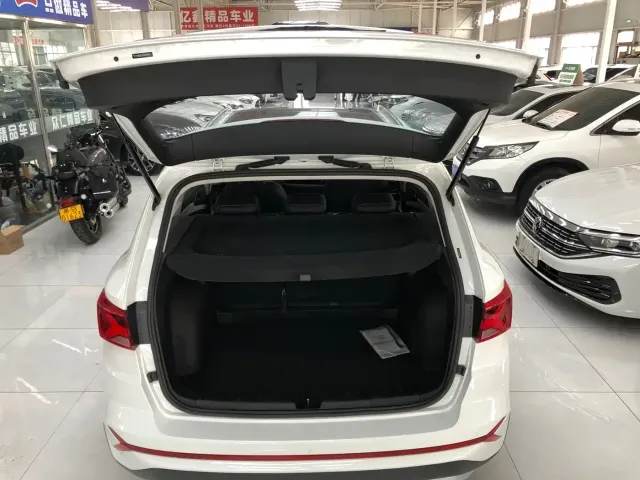 Jetta Jetta VS7 2023 280TSI Auto Highlight Comfort Edition — Фото автомобиля 10