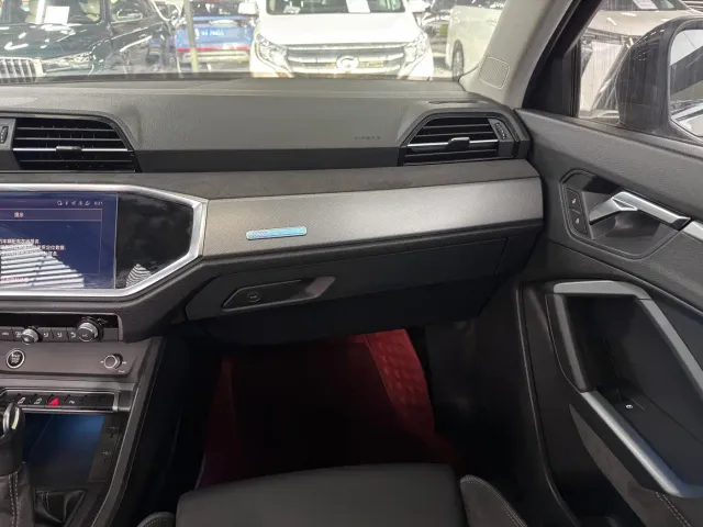 Audi Q3 Sportback — Фото автомобиля 12