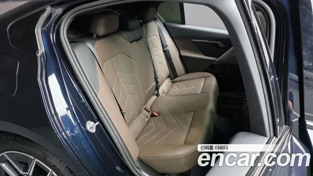 BMW 5-Series — Фото автомобиля 11