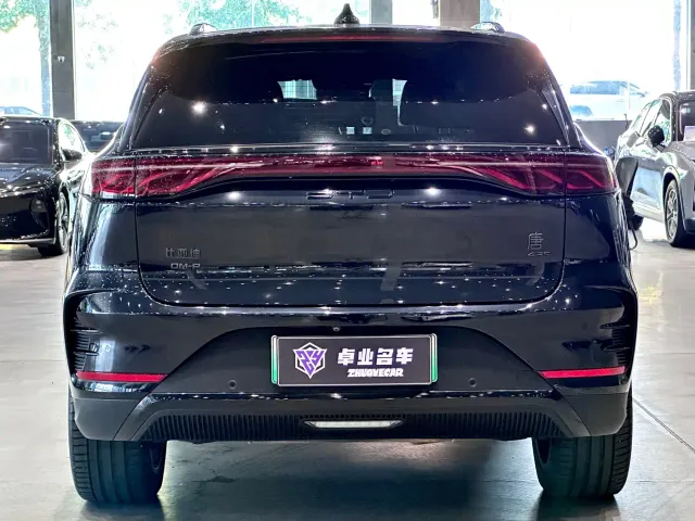 BYD Tang — Фото автомобиля 4
