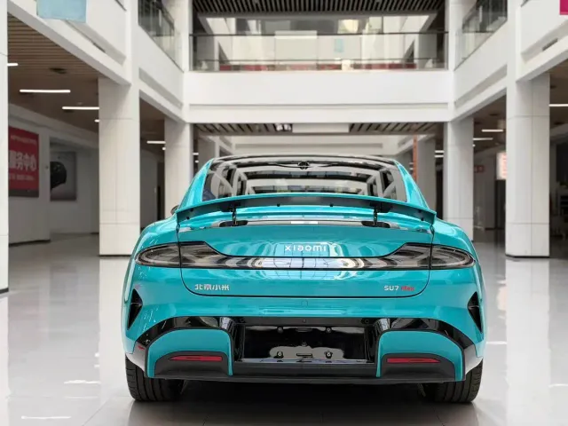 Xiaomi SU7 — Фото автомобиля 6