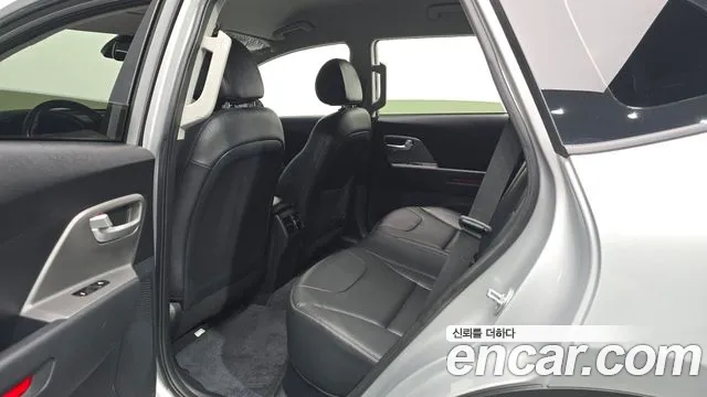 Kia Niro Niro Plus Air — Фото автомобиля 11