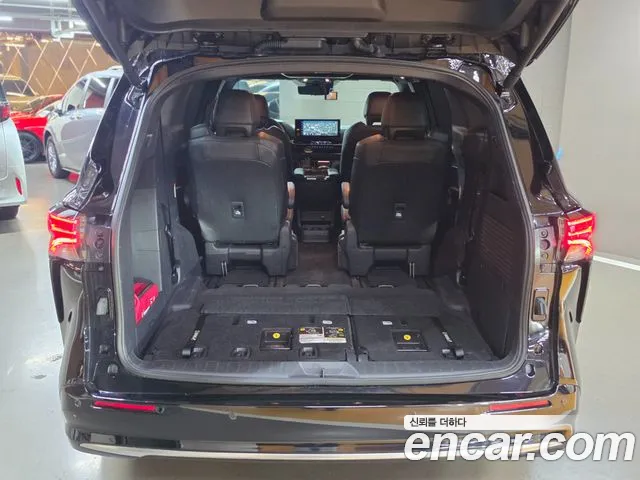 Toyota Sienna — Фото автомобиля 19