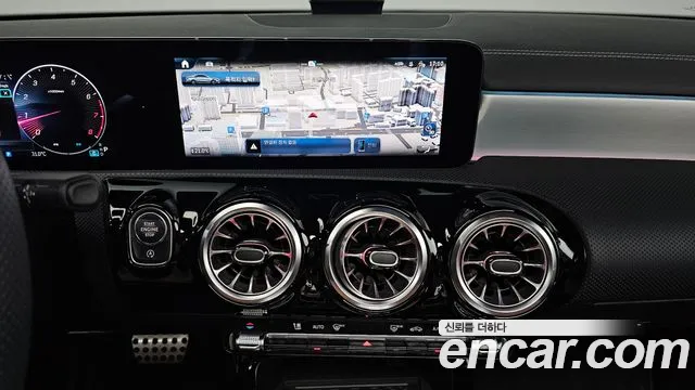 Mercedes-Benz CLA-Class — Фото автомобиля 13