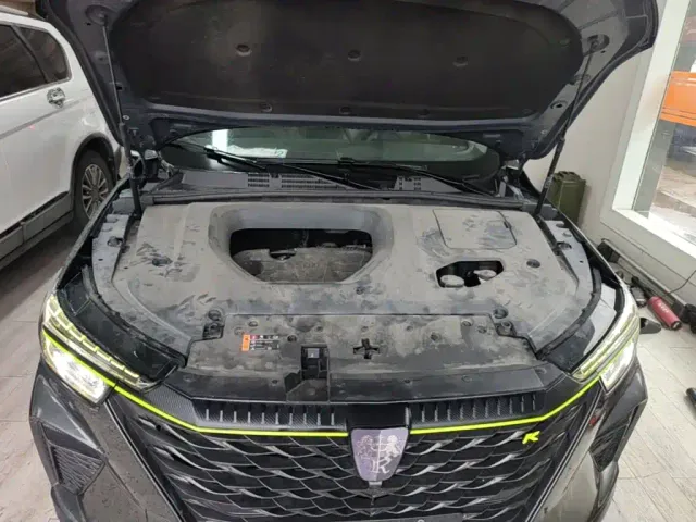Roewe RX5 — Фото автомобиля 19