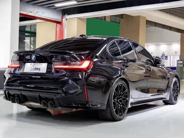 BMW M3 — Фото автомобиля 4
