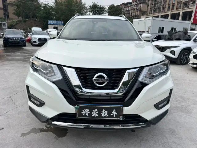Nissan X-Trail — Фото автомобиля 2
