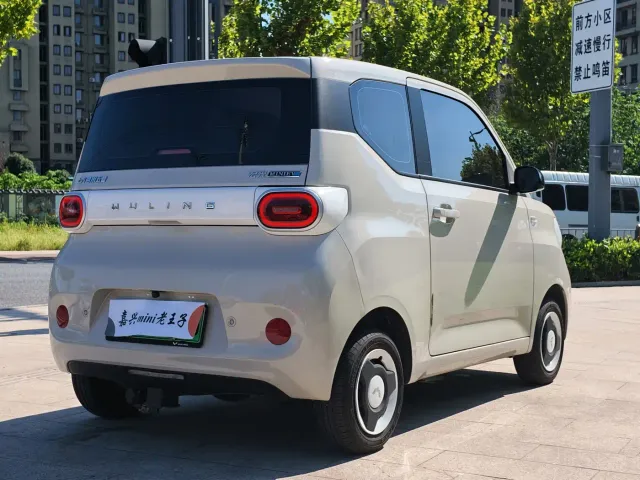 Wuling Hongguang Mini EV — Фото автомобиля 6