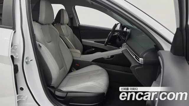 Hyundai AVANTE Avante (CN7) — Фото автомобиля 11