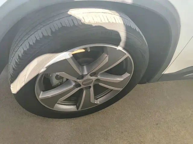 Geely Haoyue L — Фото автомобиля 20