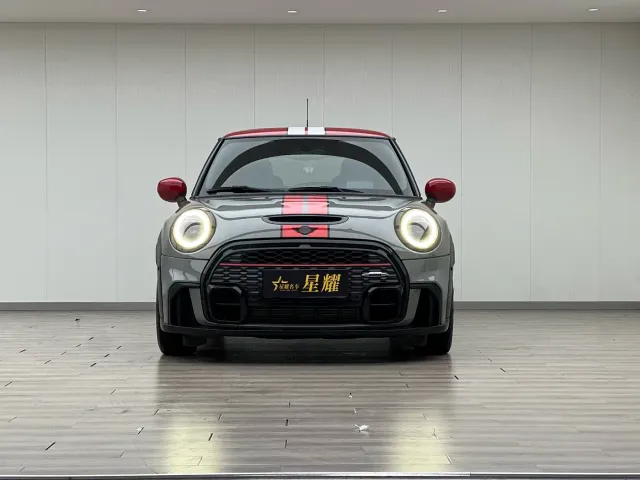 MINI John Cooper Works — Фото автомобиля 3