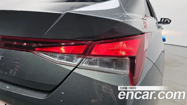 Hyundai AVANTE Avante (CN7) — Фото автомобиля 19