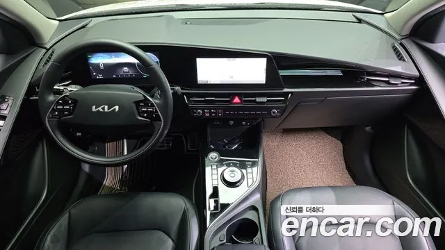 Kia Niro The All New Niro Signature — Фото автомобиля 7